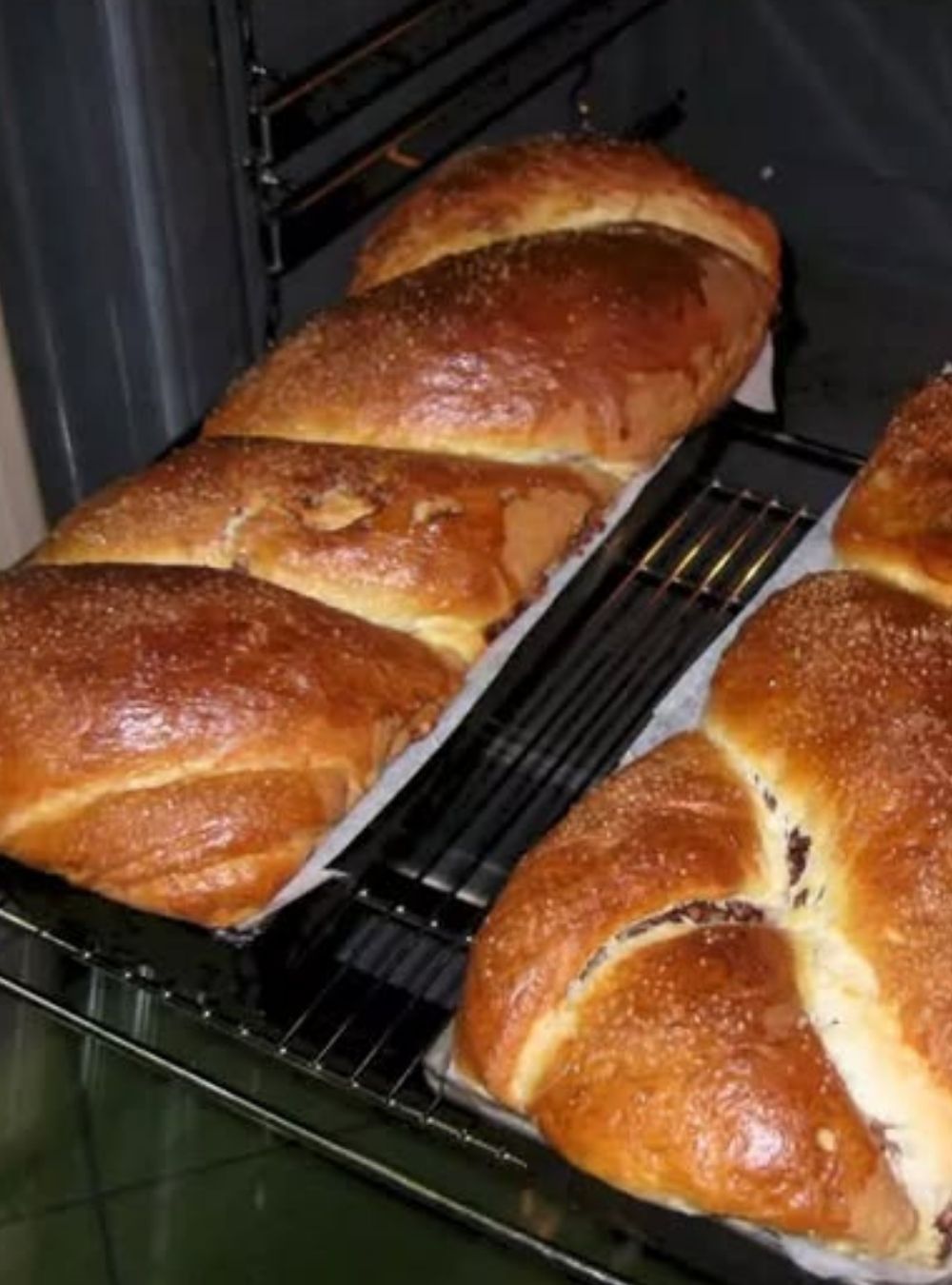 Cum coci corect cozonacii în cuptorul electric. Trucuri esențiale pentru un rezultat perfect