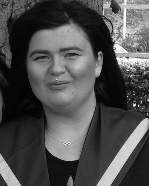 O poveste care îți rupe sufletul… Tânăra mamă s-a stins după naștere, pe fondul unor presiuni legate de aspectul fizic