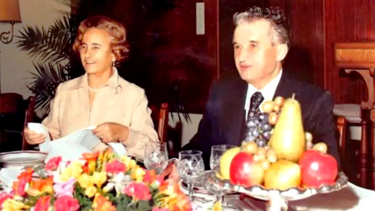Ce mâncau, de fapt, Nicolae Ceaușescu și Elena Ceaușescu de Paște. Detaliile mai puțin știute despre masa lor festivă