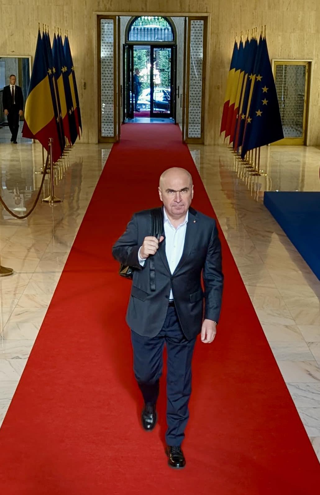 „Pe cale să se rupă”. Coaliția Bolojan…