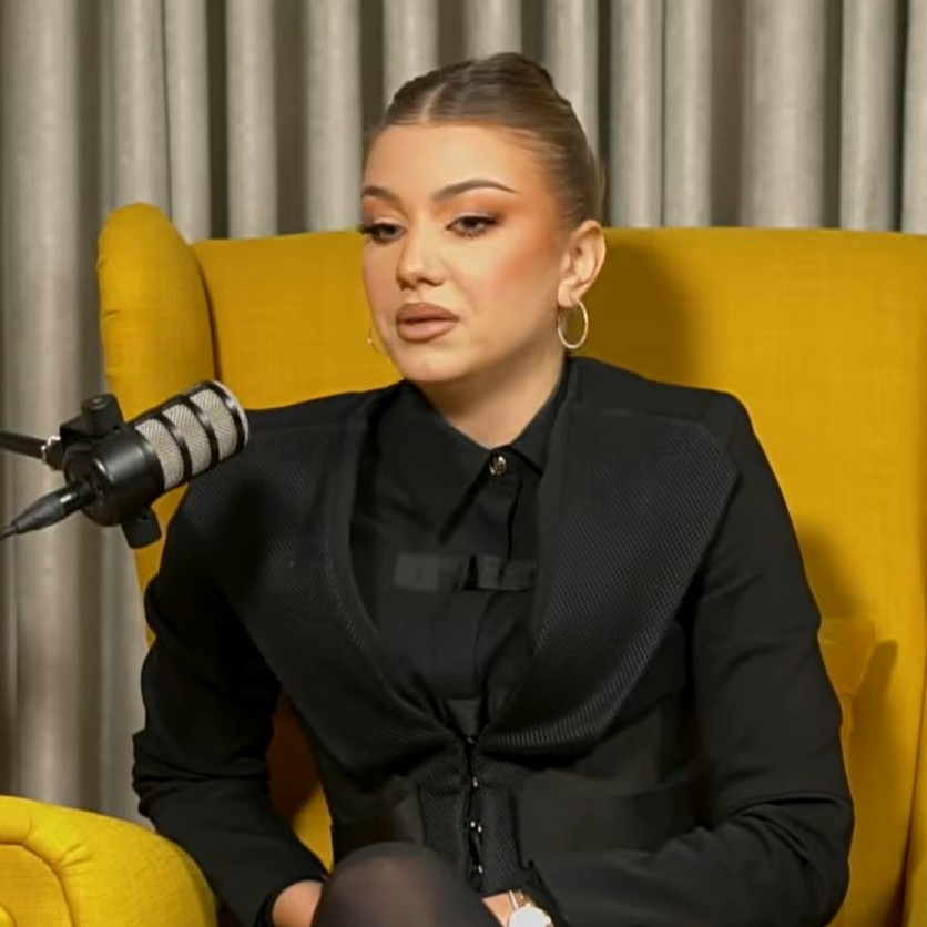 A închis gura tuturor! După ce s-a spus că a plecat de acasă cu un alt bărbat…