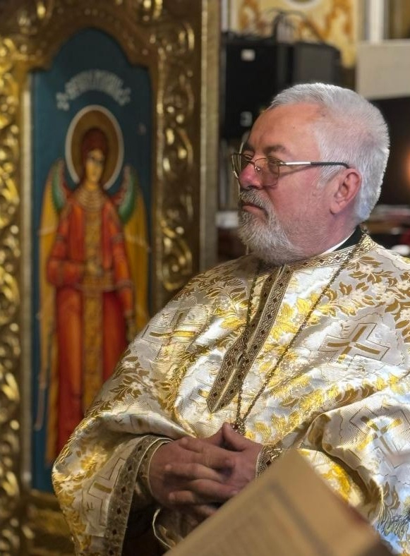 Cutremurător! Părintele Clement reușise să iasă din casa cuprinsă de flăcări, dar s-a întors după…