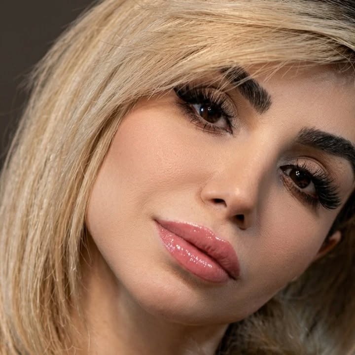 Cine este Bita Hemmati, femeia din Iran care a devenit simbolul protestelor. Povestea ei a cutremurat lumea