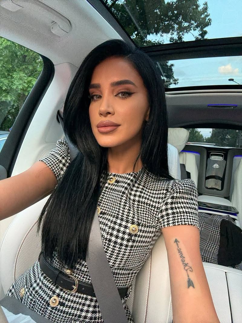 Cine este actorul celebru cu care Adelina Pestrițu a fost surprinsă în vacanța din Turcia: