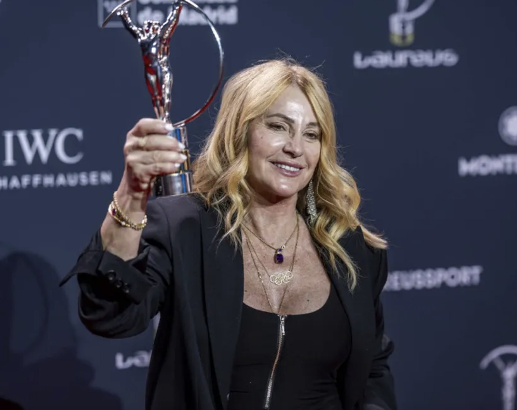 Nadia Comăneci, ovaționată la Premiile Laureus. Ce onoruri speciale i se pregătesc în România