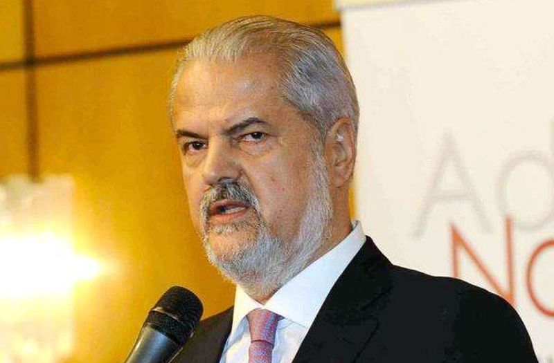 Nimeni nu se aștepta la asta! Adrian Năstase revine…