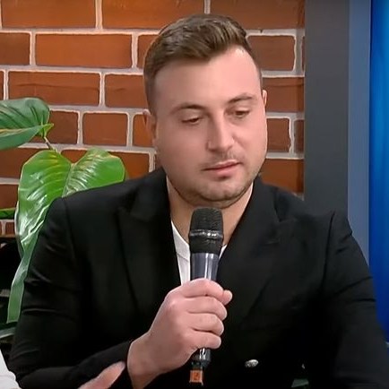 Valentin Sanfira a fost interzis la mai multe posturi de televiziune! Artistul a…