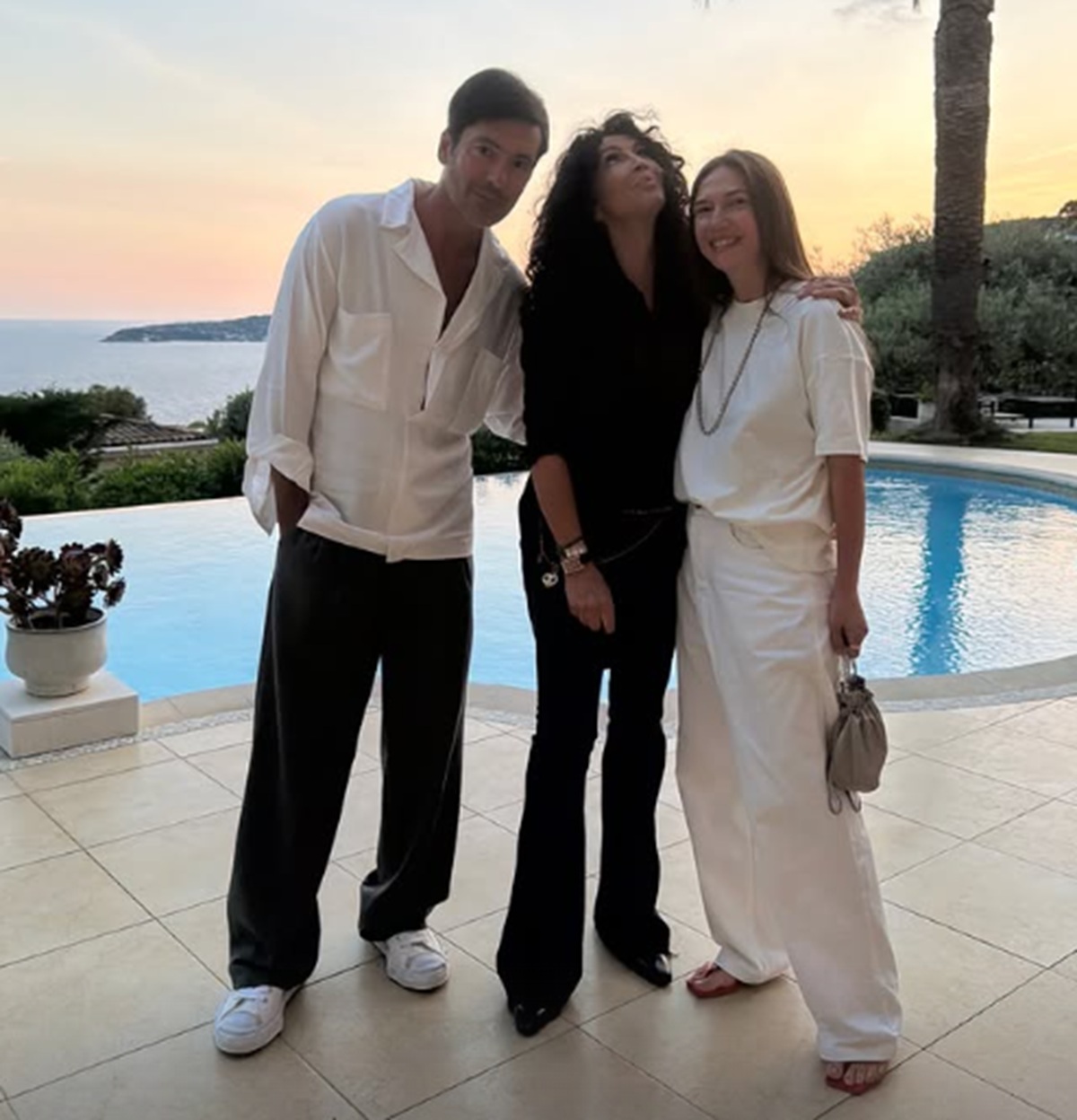 Surpriză! Adela Popescu și Radu Vâlcan au ajuns în locuința Mihaela Rădulescu și…