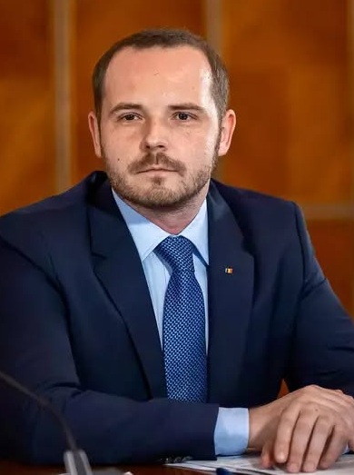Uluitor în plină criză! Alexandru Rogobete face un gest neașteptat care a aprins spiritele: România, mai divizată ca niciodată!