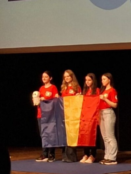 România, performanță uriașă la Olimpiada Europeană de Matematică pentru Fete 2026. Cine sunt campioanele cu aur