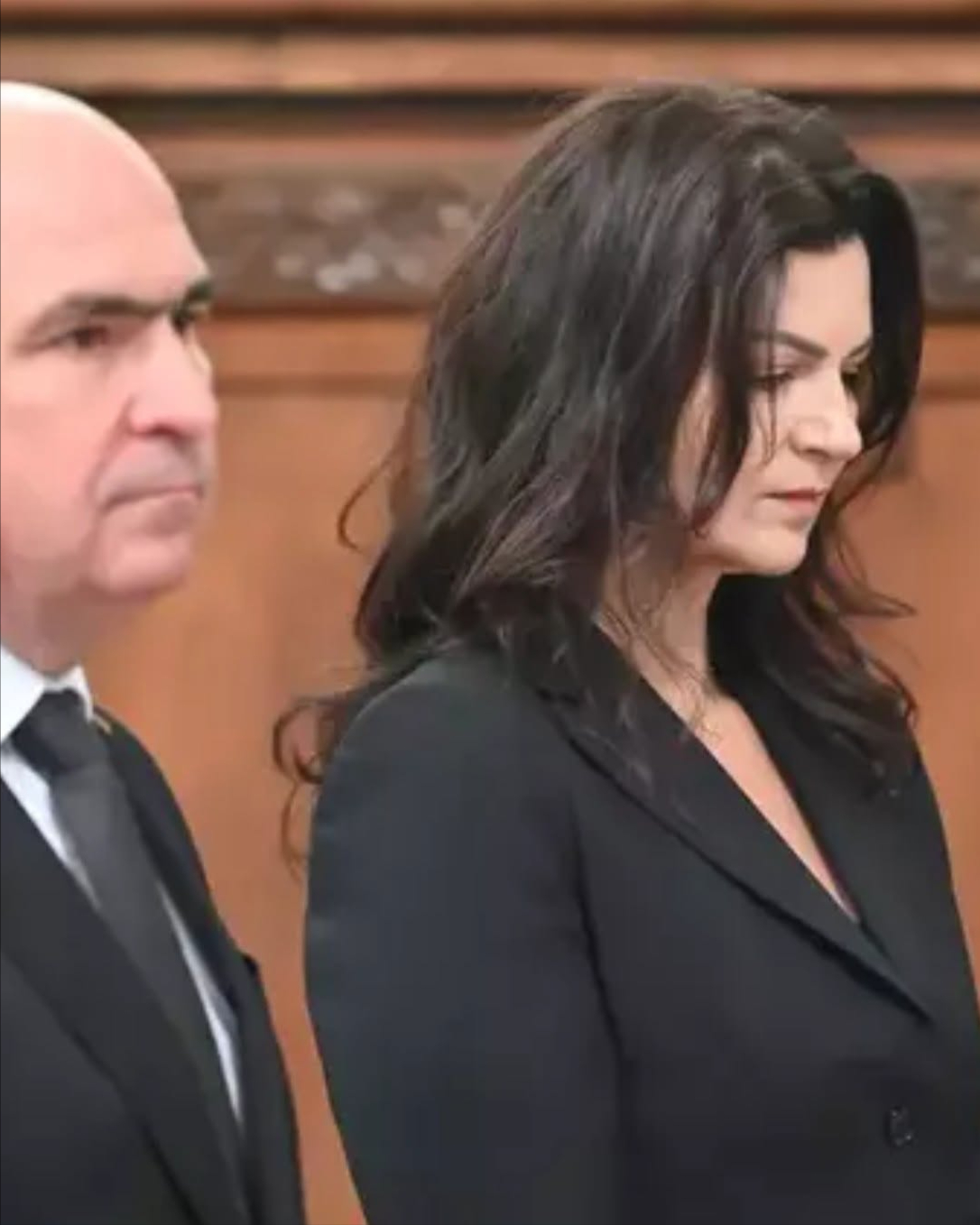 Toată lumea vorbește despre asta! Partenera lui Ilie Bolojan…