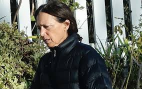 De nerecunoscut! Diva care făcea furori în anii ’80, surprinsă recent într-o ipostază neașteptată