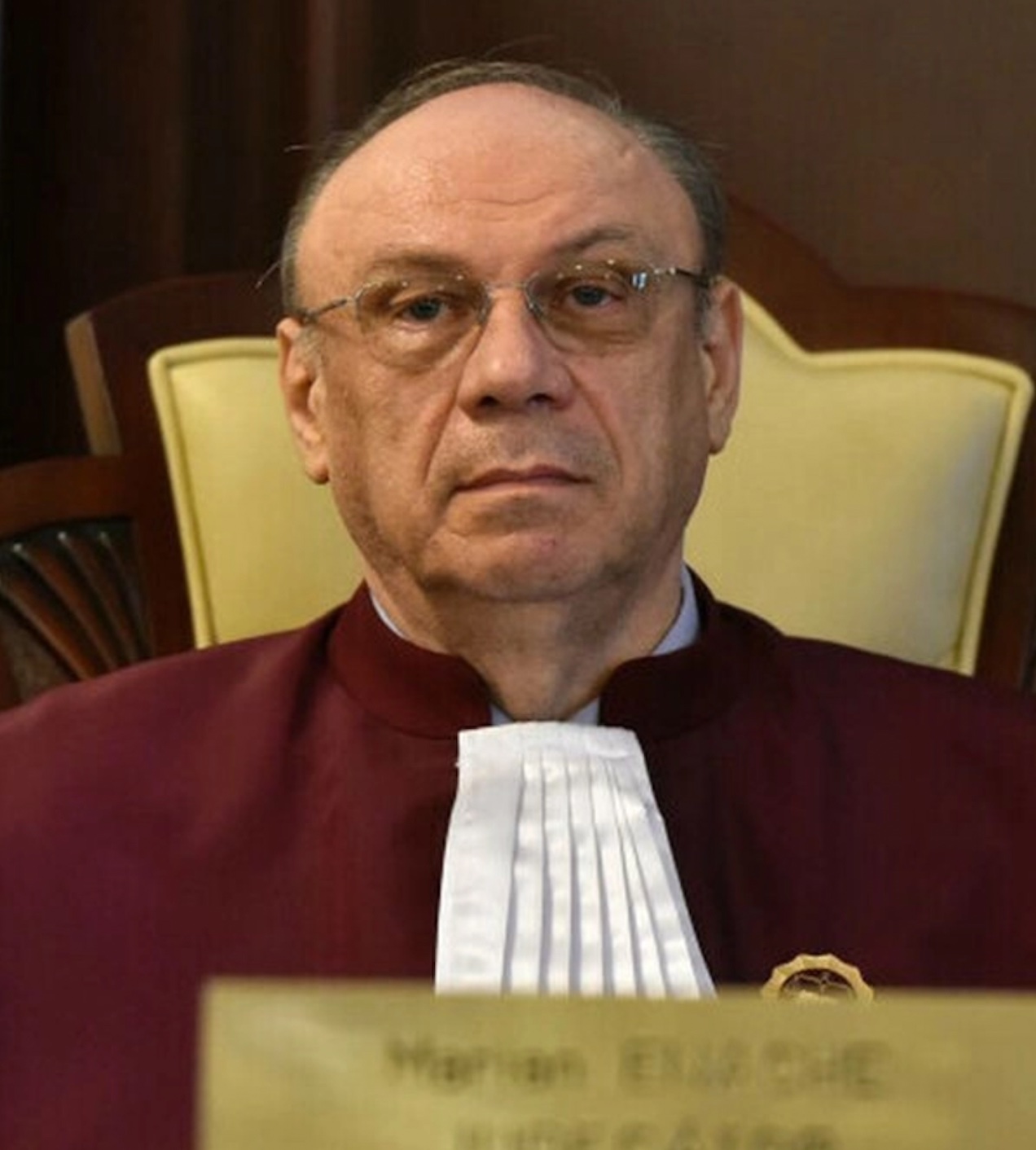 CCR, decizie crucială! Ilie Bolojan…