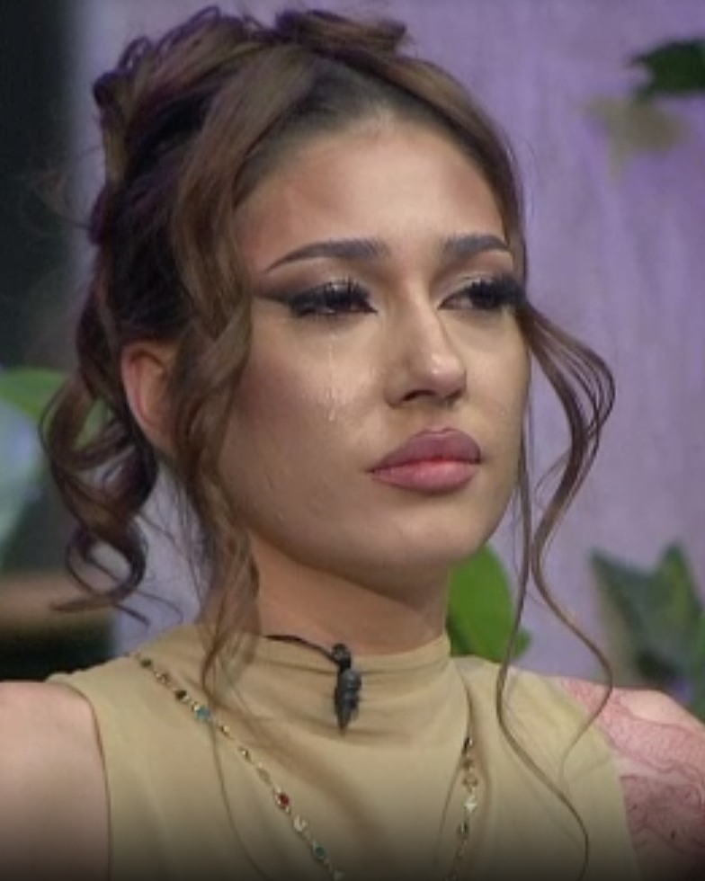 Tensiune uriașă în „Casa iubirii”! Andreea Mantea a făcut anunțul care i-a adus pe concurenți în lacrimi: