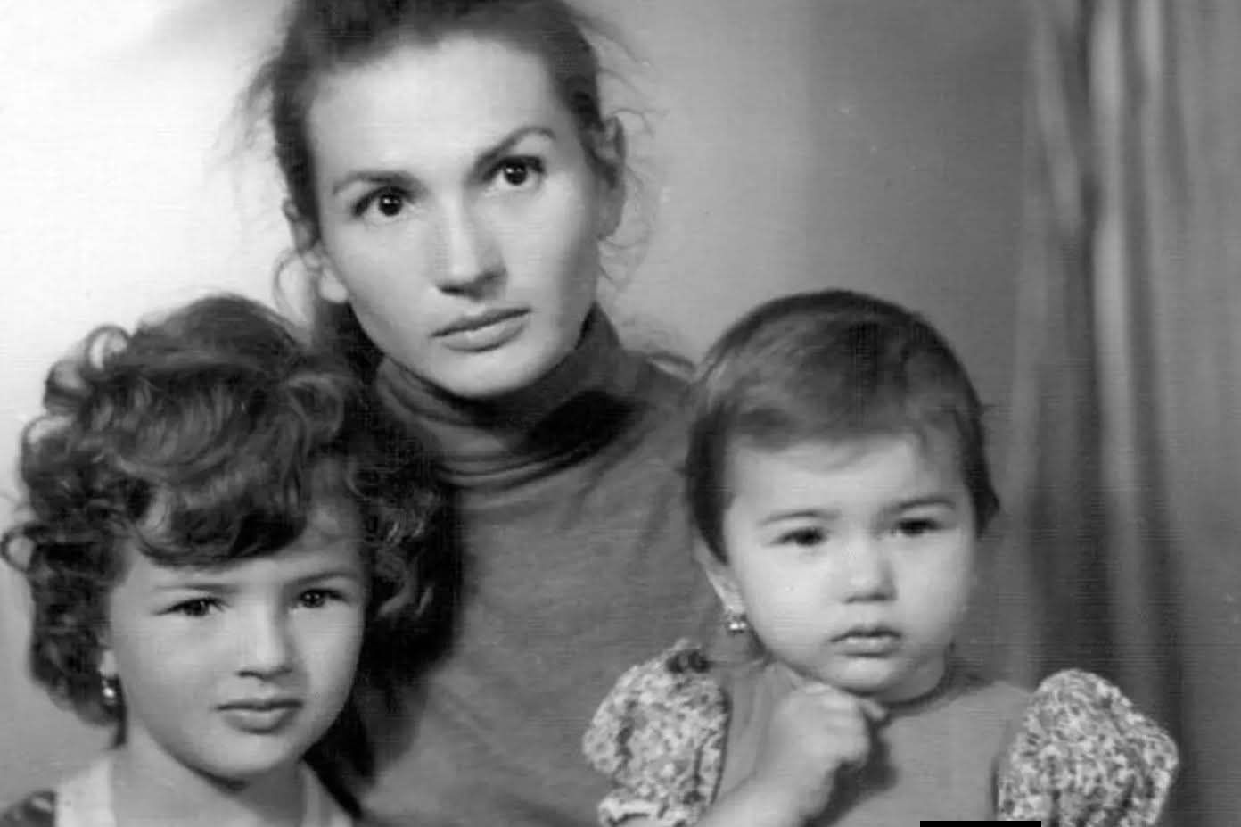Povestea de iubire dintre Traian Băsescu și Maria Băsescu. Cinci decenii împreună, două fiice și o familie construită departe de scandaluri