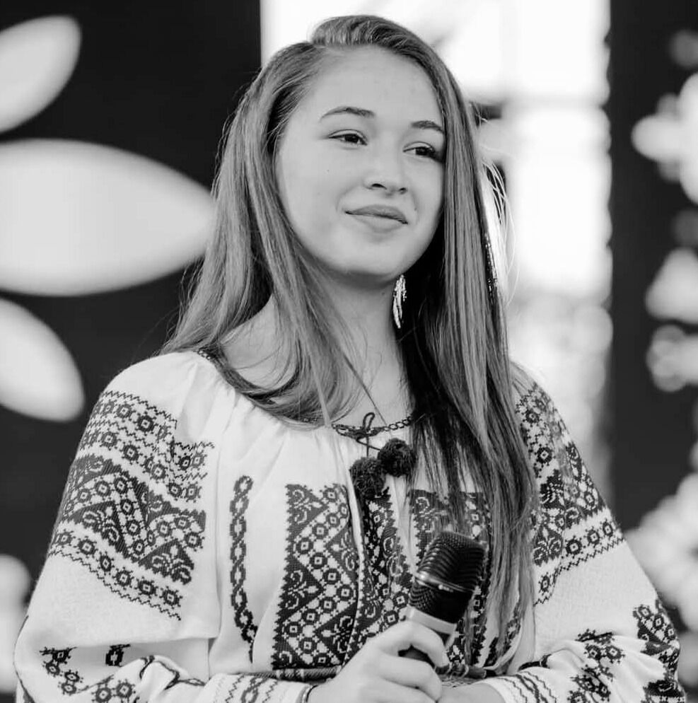 Doliu în lumea muzicii populare! Andreea Micu s-a stins la doar 17 ani după un AVC suferit înaintea unui spectacol
