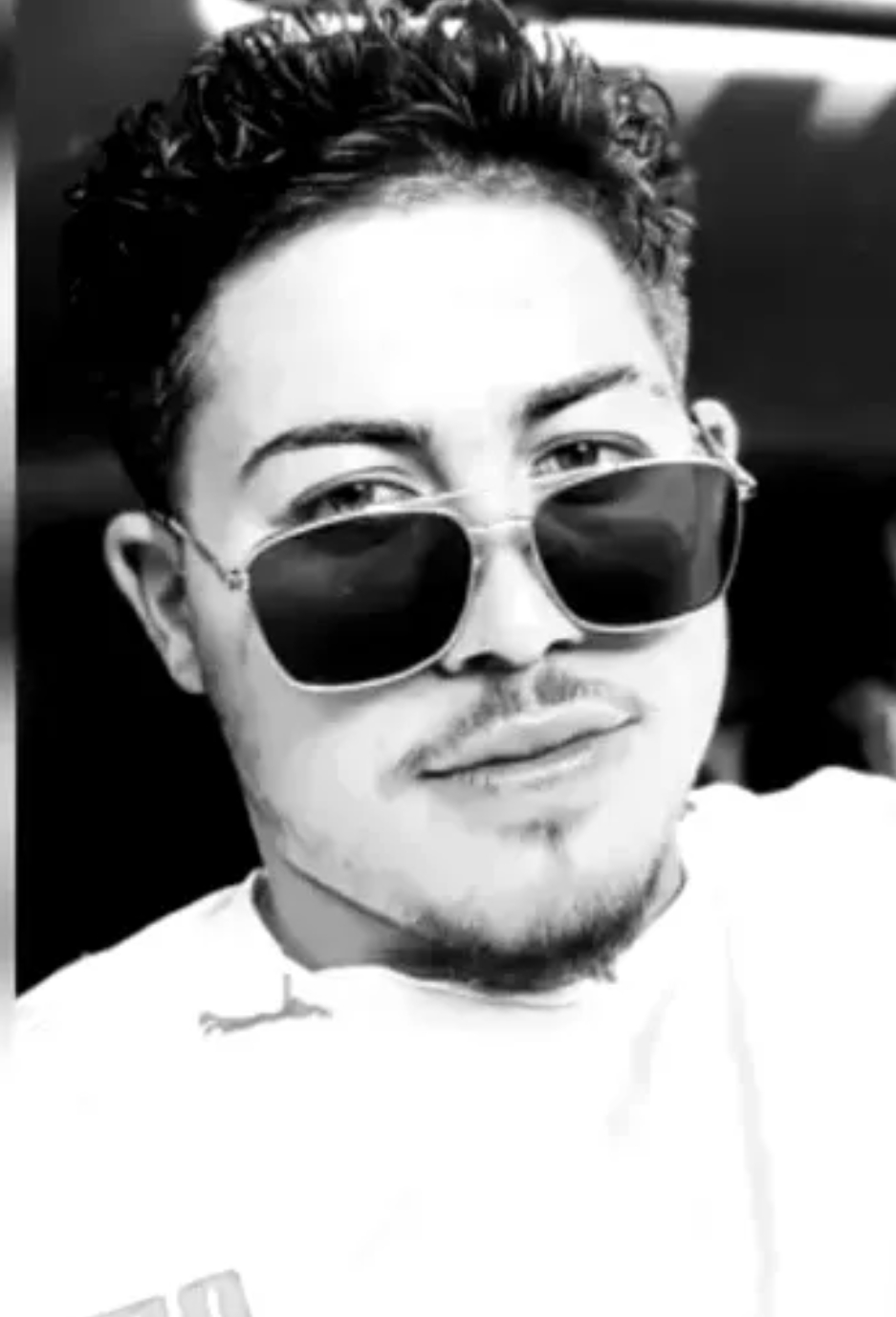 El este Octavian, tânărul de 18 ani care și-a pierdut viața în timpul furtunii, după ce…