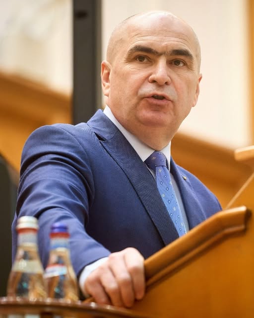 Alertă la nivel înalt! Ilie Bolojan, adus de urgență cu avionul…