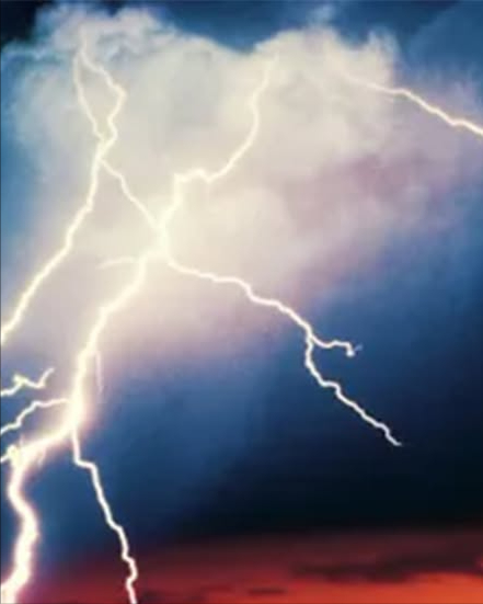 Bucureștiul se pregătește pentru zile cu furtuni electrice! Meteorologii anunță caniculă, ploi torențiale și fenomene extreme în luna iulie