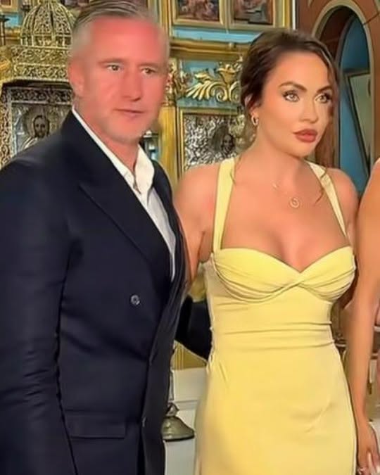 Fericire mare  pentru Laurențiu Reghecampf! El și Corina Caciuc…