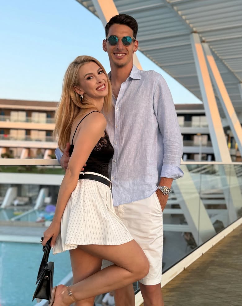 La scurt timp după nuntă, Andreea Bălan și Victor Cornea…