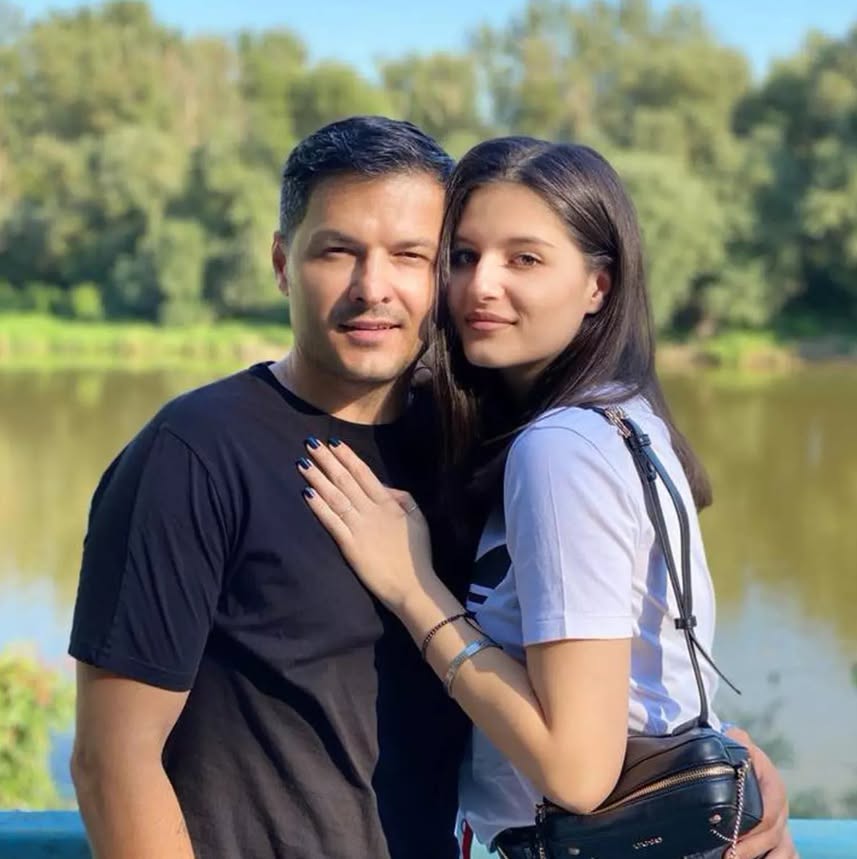 Fiica lui Liviu Vârciu s-a angajat în America. Unde lucrează Carmina, de fapt: