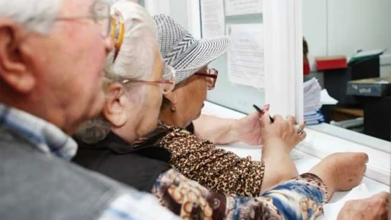Crește vârsta de pensionare. De când va intra în vigoare și ce reguli presupune