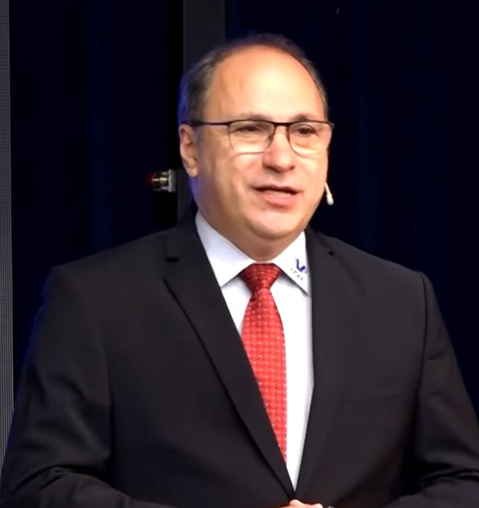 Anunț important pentru elevi și părinți! Cum se acordă bursele școlare în acest an și ce sume vor primi beneficiarii