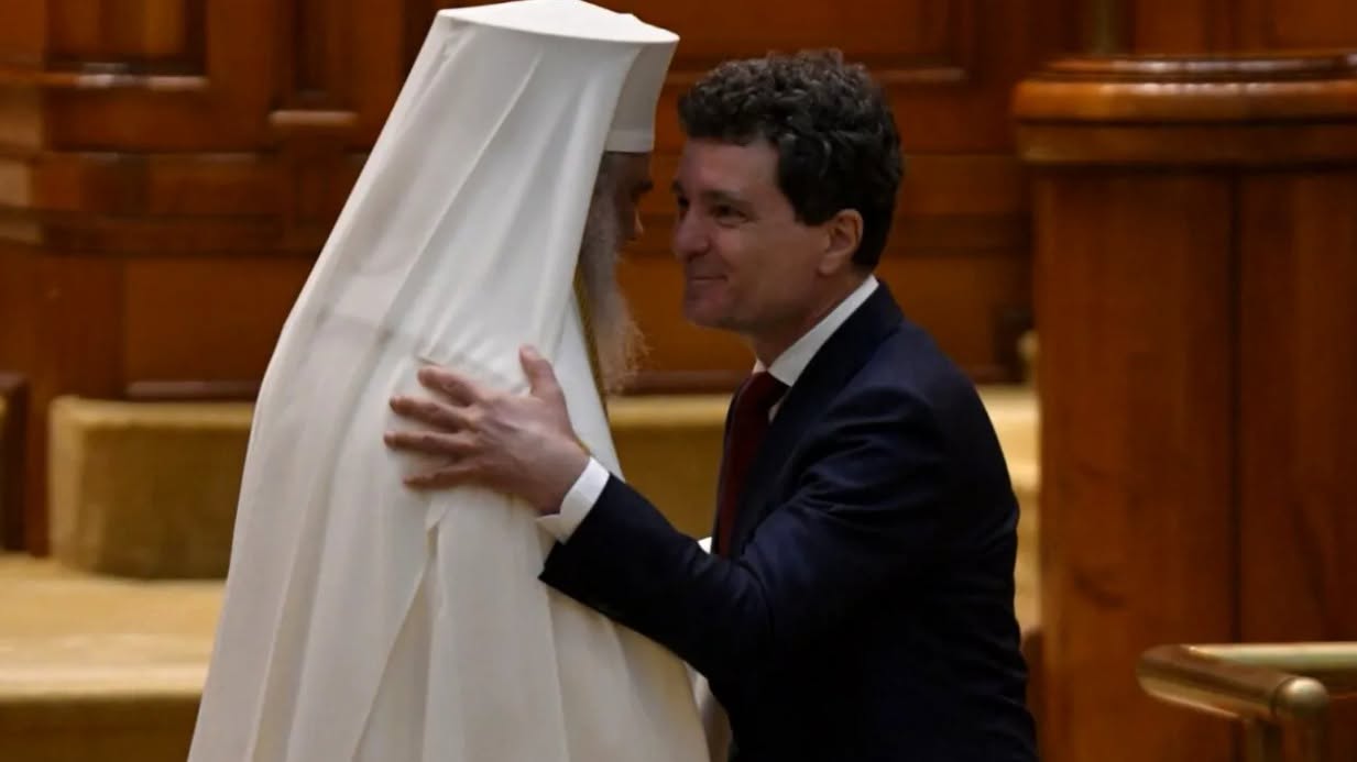 Propunere neașteptată: Patriarhul Daniel, nume vehiculat pentru funcția de prim-ministru al României