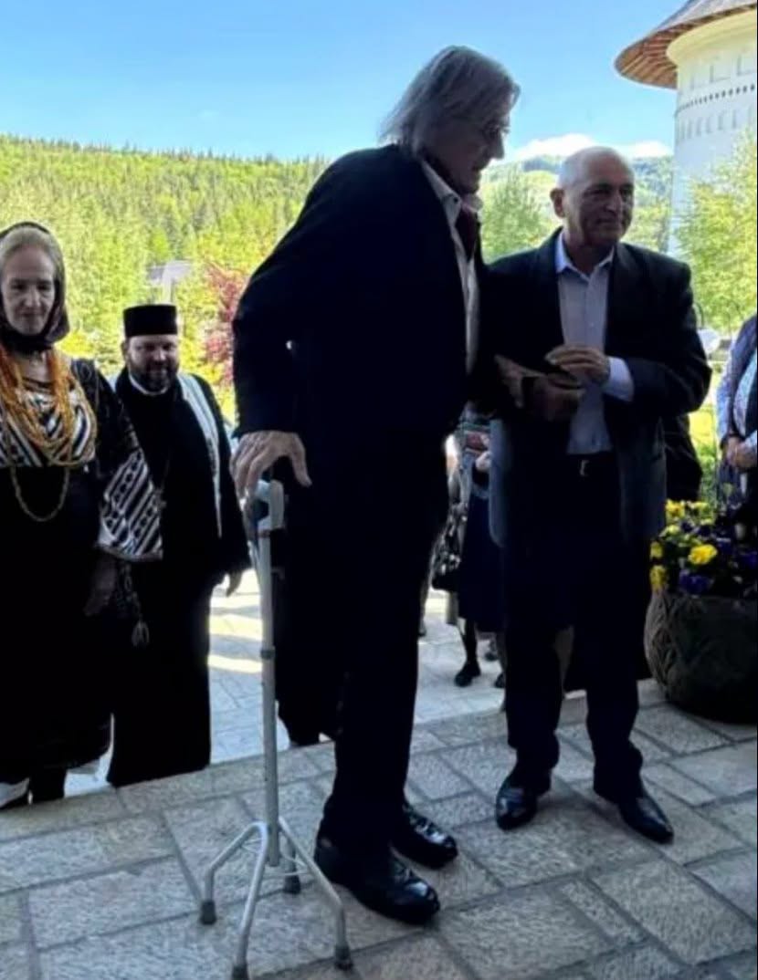 Florin Piersic a ajuns de nerecunoscut la 90 de ani. Actorul merge în baston acum și…