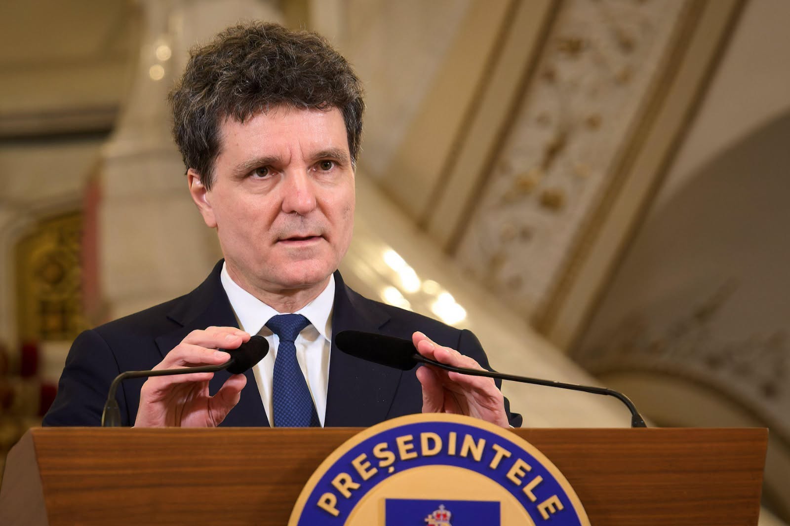 Românii ar putea vota din nou mai devreme decât se așteptau! Alegerile anticipate devin posibile dacă…