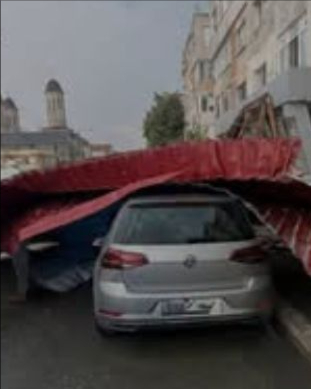 Vremea a făcut ravagii!  O ploaie puternică a provocat pagube serioase în…