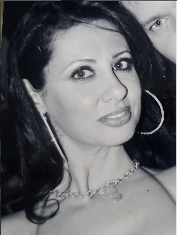 Lecție de viață! Mama unei vedete din România și-a luat diploma la 59 de ani și se pregătește de master…