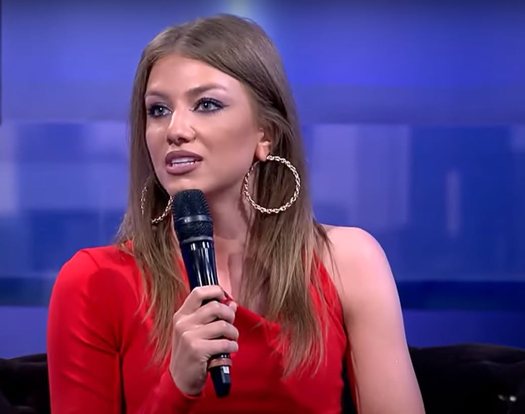 „Sunt binecuvântată” La câteva luni de la divorț, Codruța Filip a anunțat că este…
