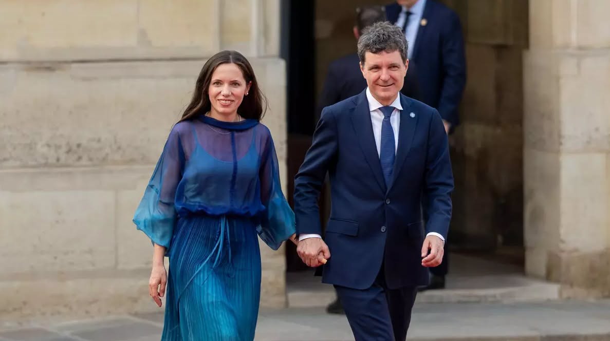 Eleganță la Palatul Élysée! Cum au strălucit Nicușor Dan și Mirabela Grădinaru la dineul lui Macron.
