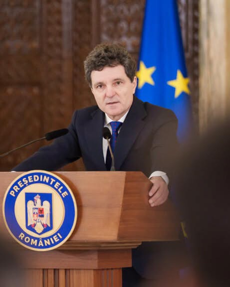 Decizie importantă pentru românii care au centrale de apartament. CCR a hotărât ce se întâmplă cu legea contestată de Nicușor Dan