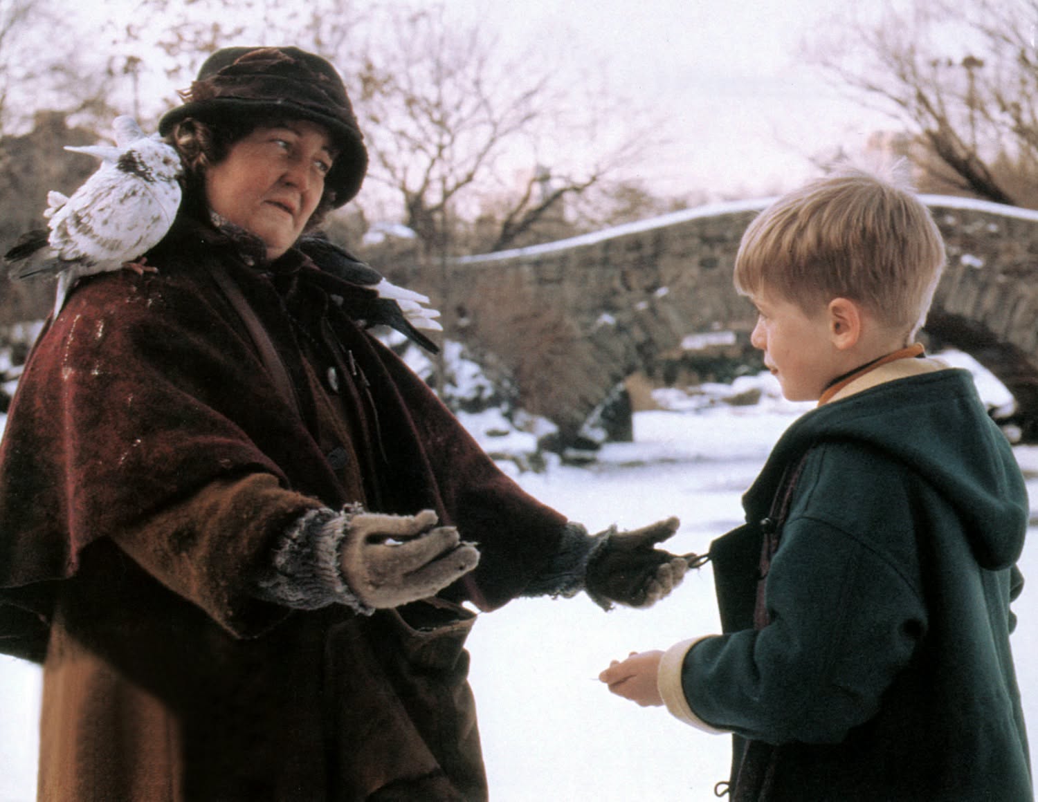 A murit actrița Brenda Fricker, “Doamna cu porumbei” din filmul Singur acasă