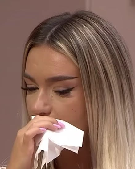Din păcate… Este vorba despre Naomi, fosta concurentă Casa Iubirii…