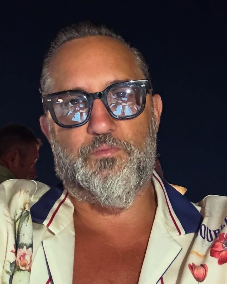 Veste de ultim moment! S-a stins după ce a căzut de la etajul 28 al hotelului din…