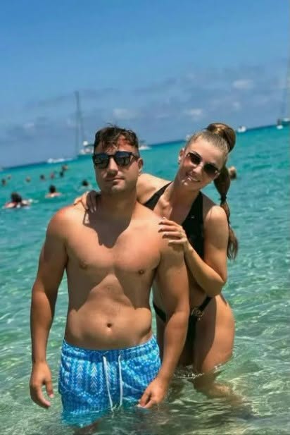 La 4 luni de la divorțul de Codruța Filip, Valentin Sanfira a rupt tăcerea! Mesajul care i-a emoționat pe fani: „În tăcere…”
